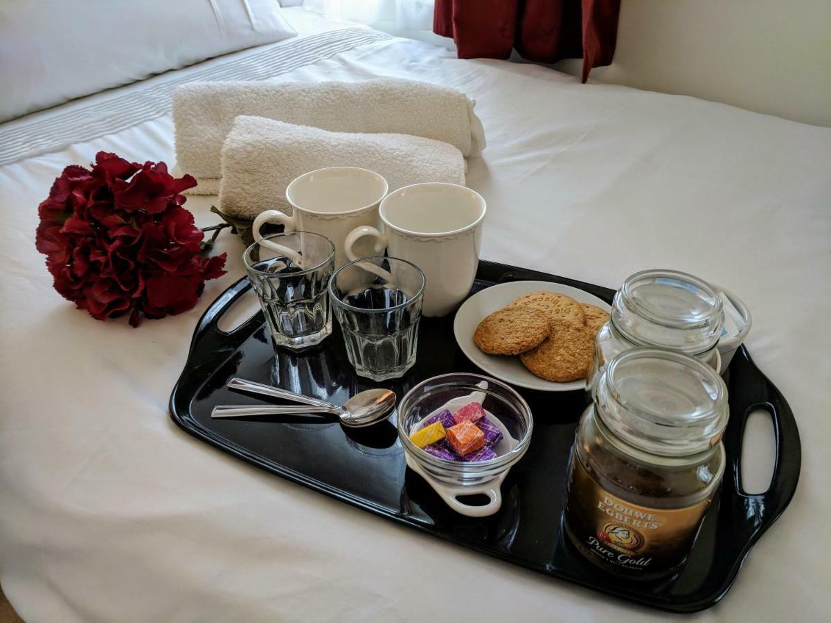 No. 23 Bed & Breakfast Wells Bagian luar foto