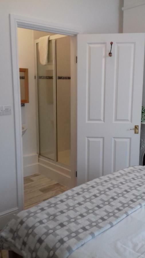 No. 23 Bed & Breakfast Wells Bagian luar foto